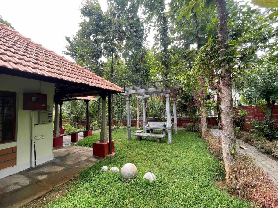 'Vrindavan' In Heritage City Mysuru Exterior foto